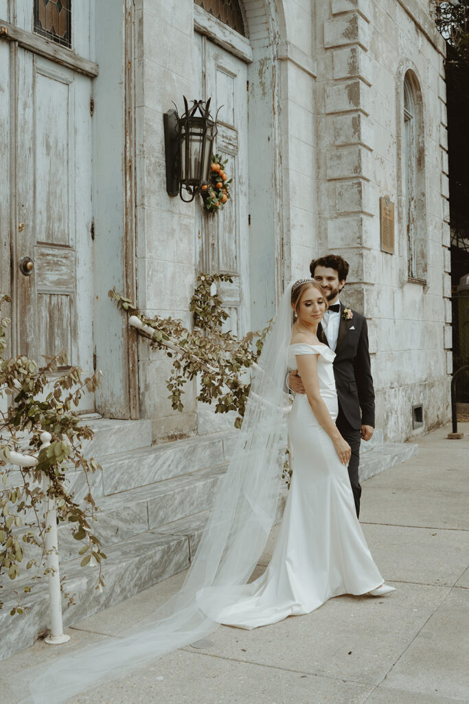 Bride and groom New Orleans wedding pictures at Marigny Opera House