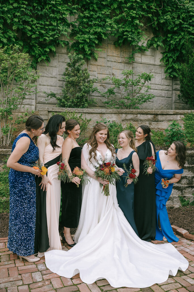 picture of the bride and her bridesmaids