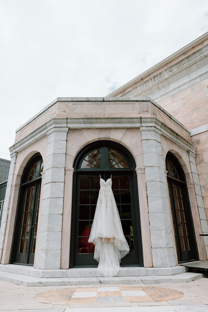 beautiful wedding dress