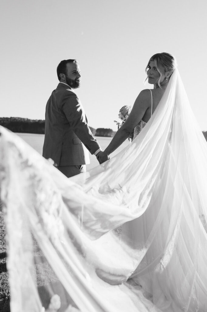 cute b&w picture of the newlyweds