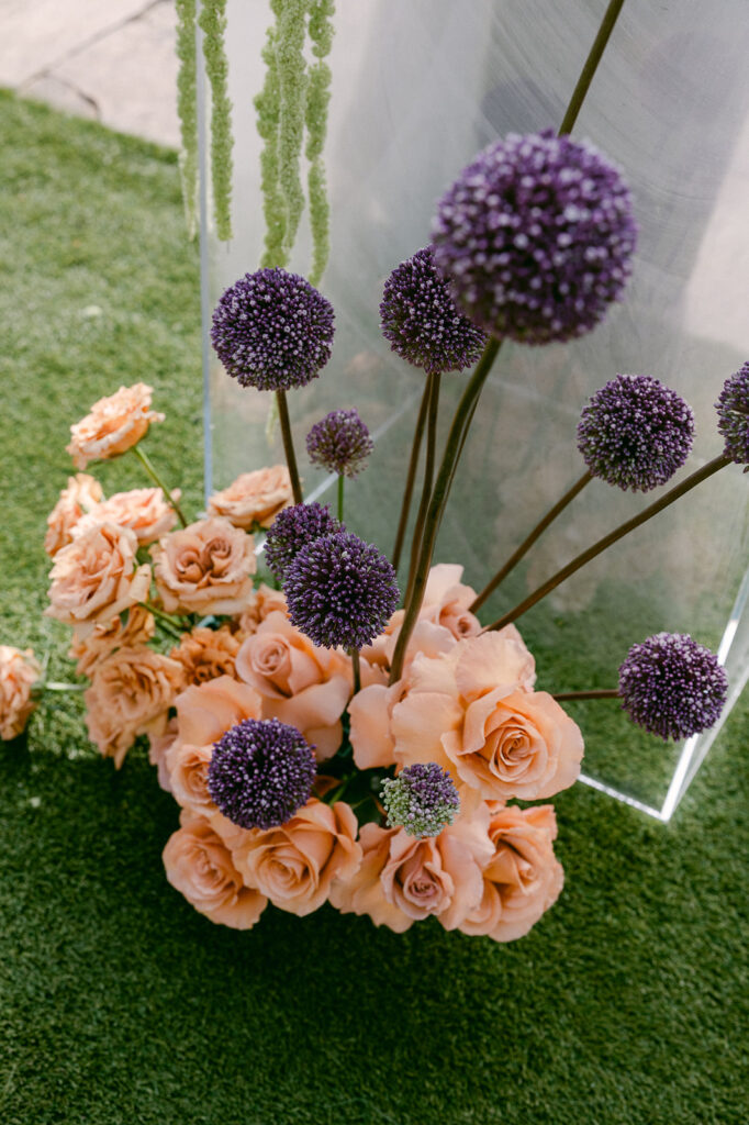 colorful flowers at the luxurious wedding day 