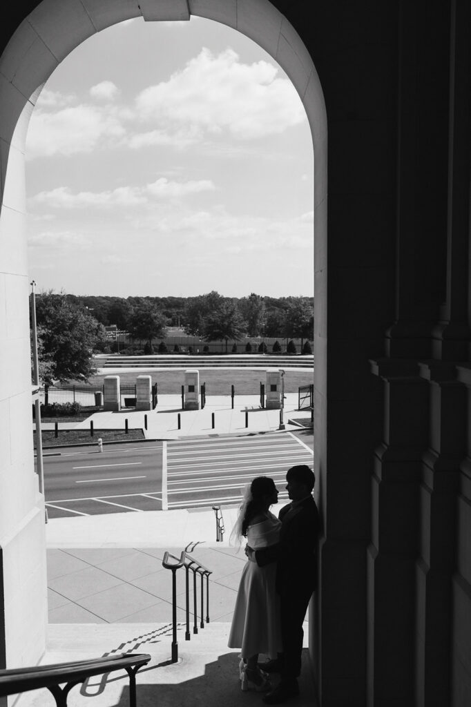 couple hugging during their photoshoot