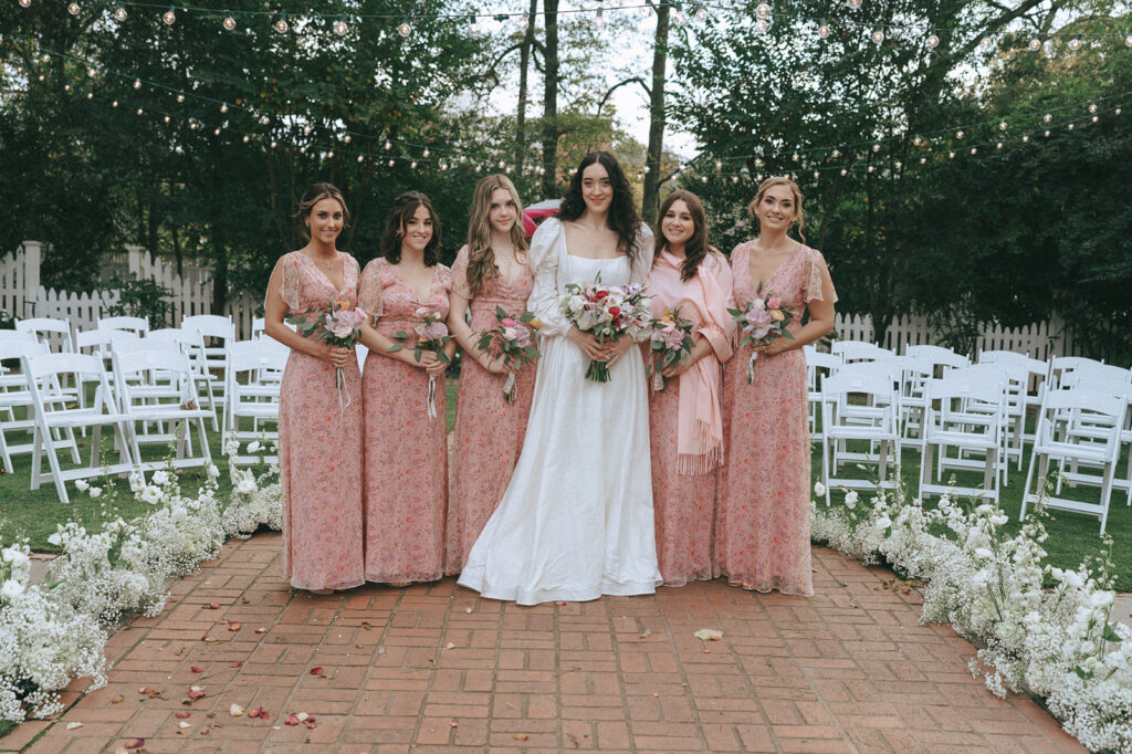 gorgeous picture of the bride and her bridesmaids