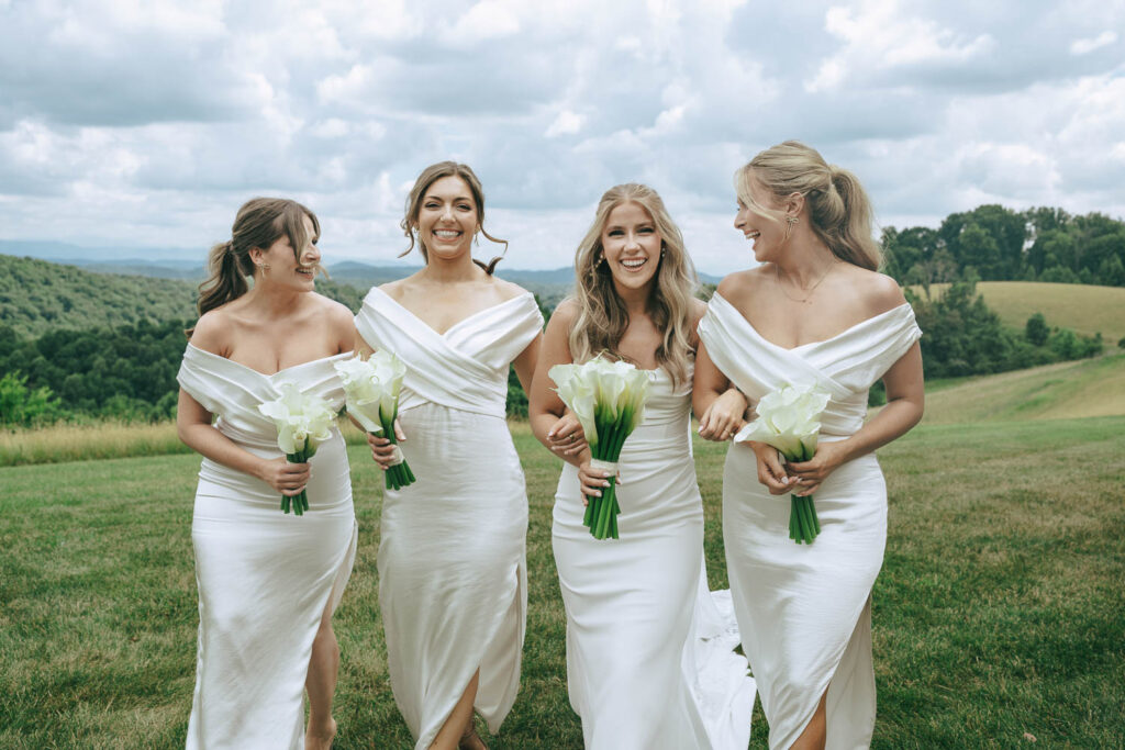 cute picture of the bride and her friends 