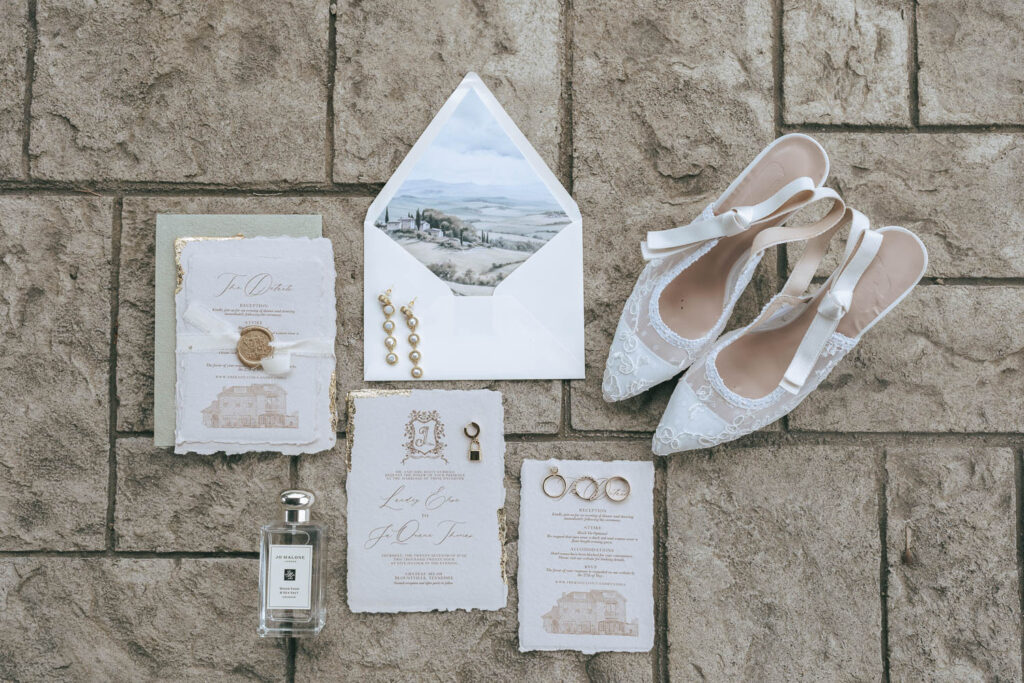 stunning modern wedding day details