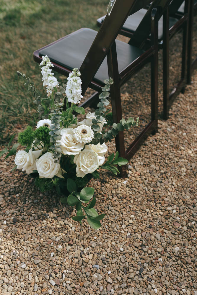 cute florals at the ceremony 