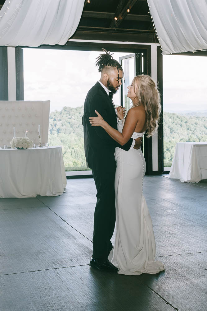 cute couple dancing at their reception