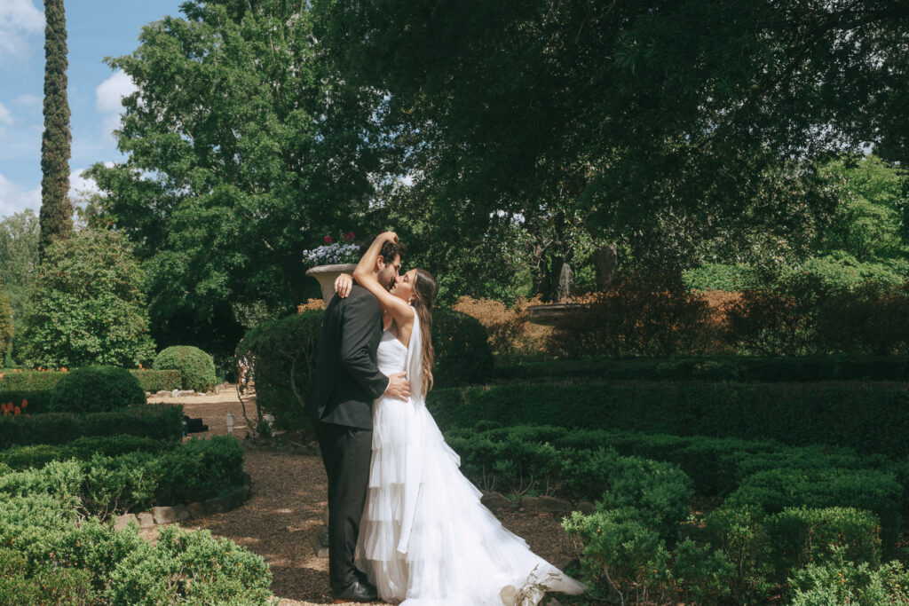 How to Pull Off a Chic Italian Summer Vibe at Your Hills and Dales Wedding