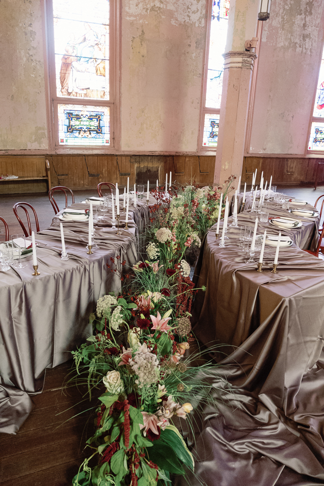 cute details at the vintage wedding