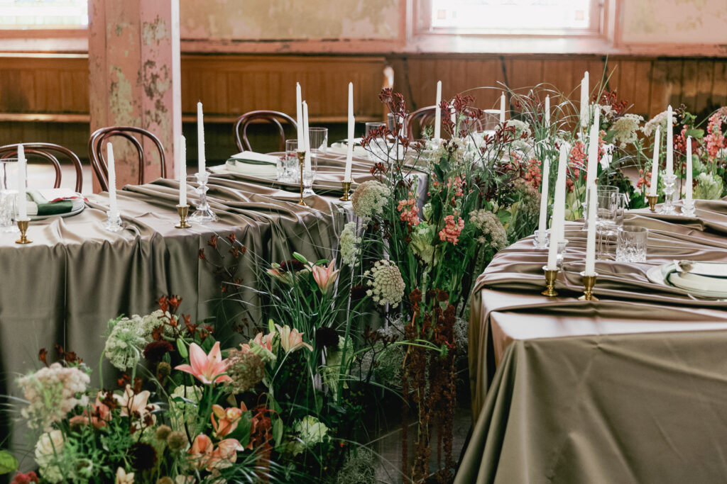 stunning reception decor