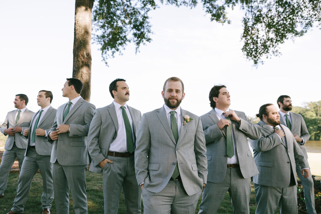 Smooth & Fun Wedding Party Photos: Tips for Stress-Free Group Shots