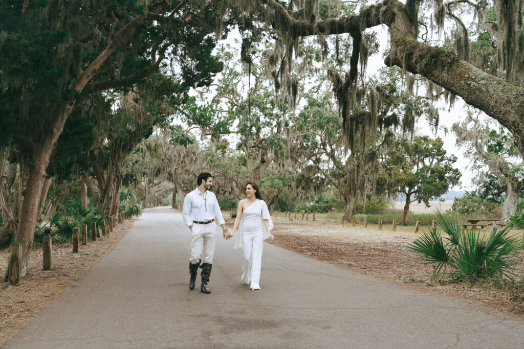 couple dancing during their photoshoot