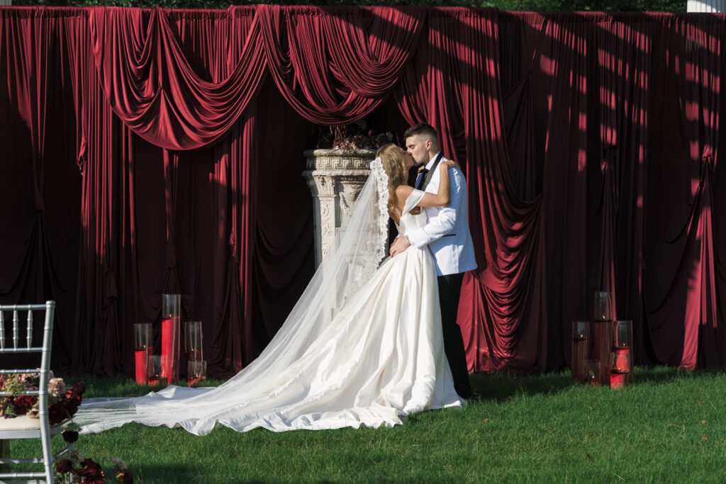 How to Plan an Italian-Themed Celebration: A 2400 on the River Wedding Guide