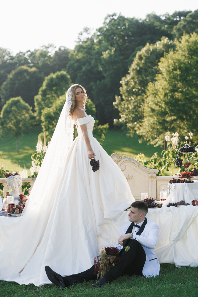 How to Plan an Italian-Themed Celebration: A 2400 on the River Wedding Guide