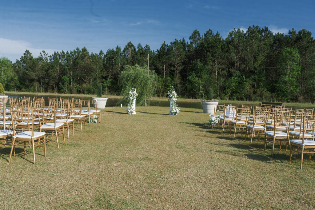 Stunning ceremony decor