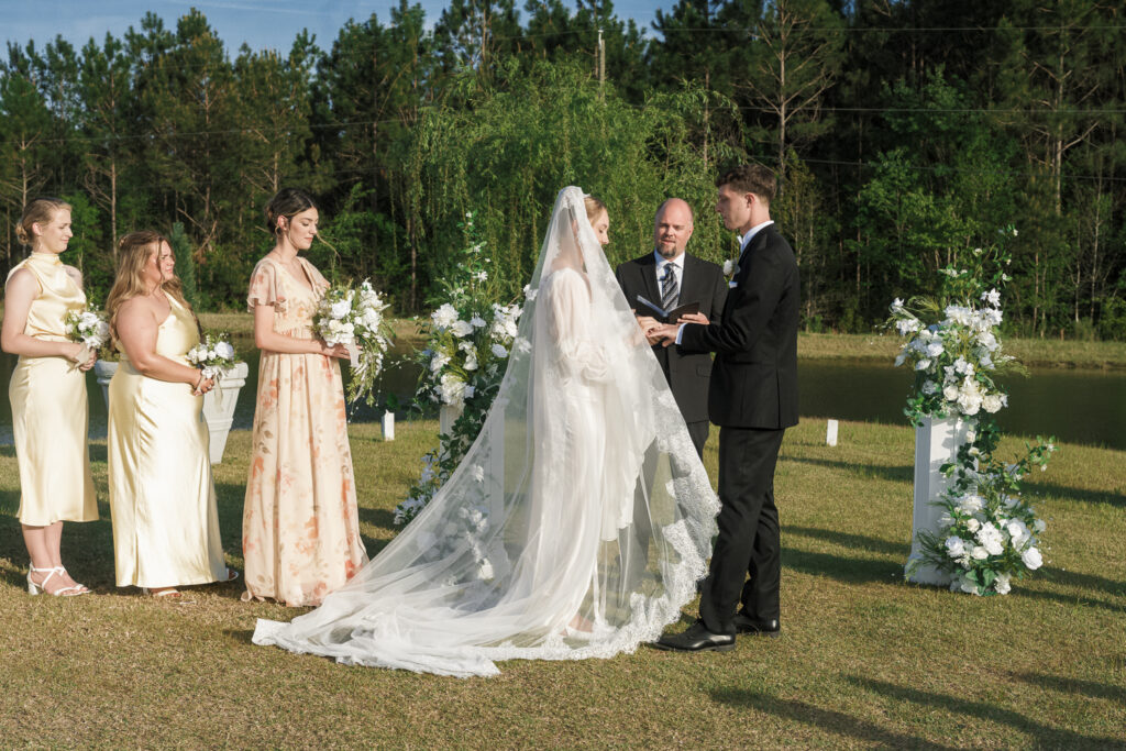 beautiful wedding ceremony in georgia
