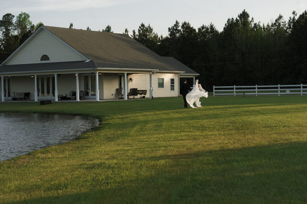 Macy & Matt’s Stylish Chateau 1800 Wedding Celebration