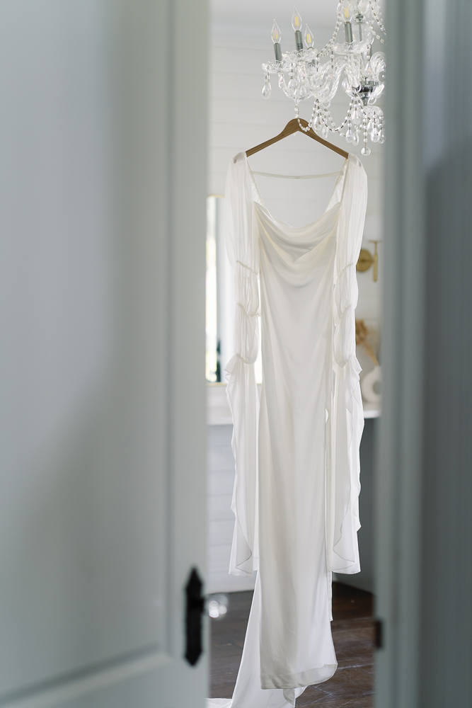 Stunning picture of the wedding dress