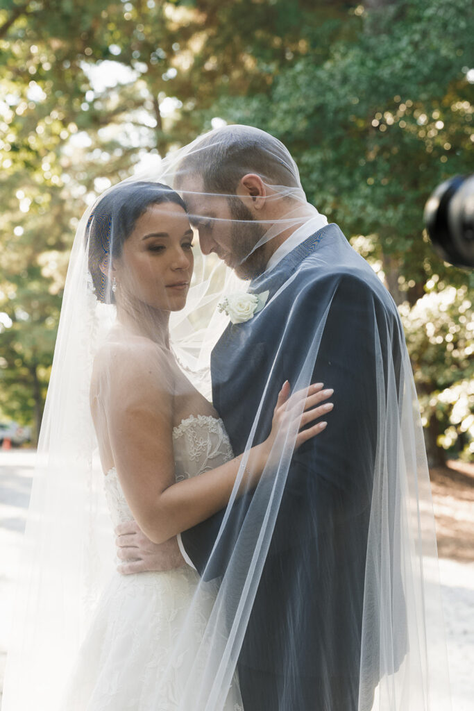 Classic Meets Trendy at This Flint Hill Wedding for Maria & Adam