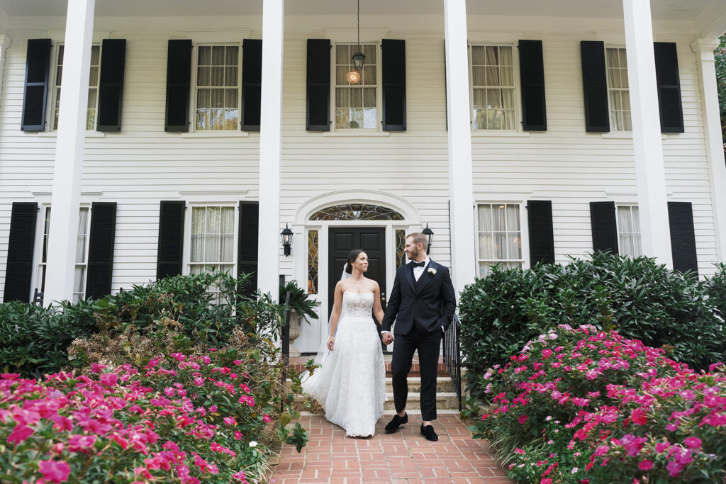 Stunning picture of the bride and groom