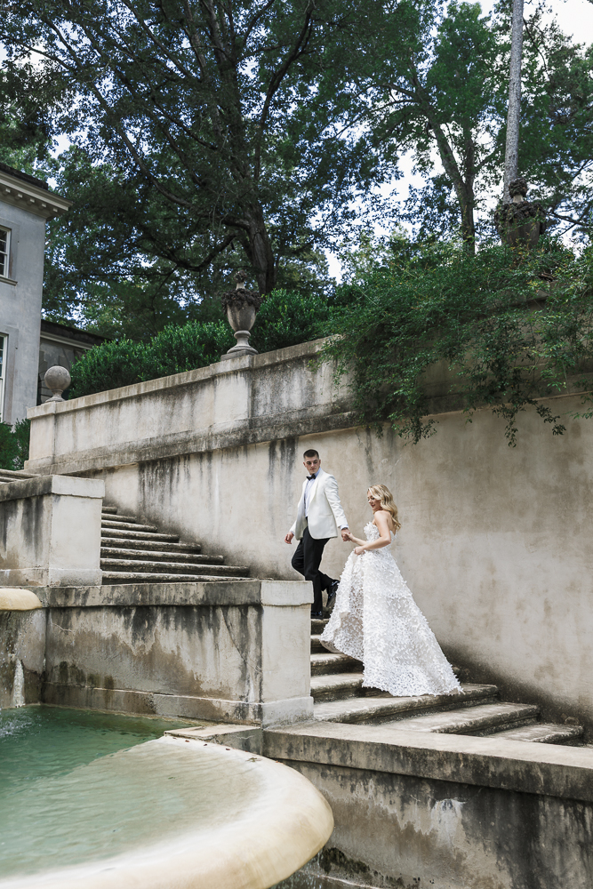 How to Plan Your Wedding at Swan House: Pricing, Details & Insider Tips