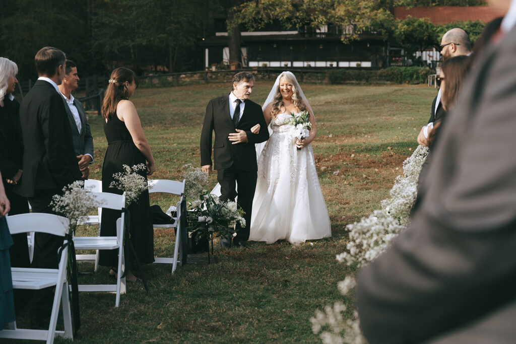 Tori & Steve’s Beautiful Satolah Creek Farm Wedding in the Georgia Mountains