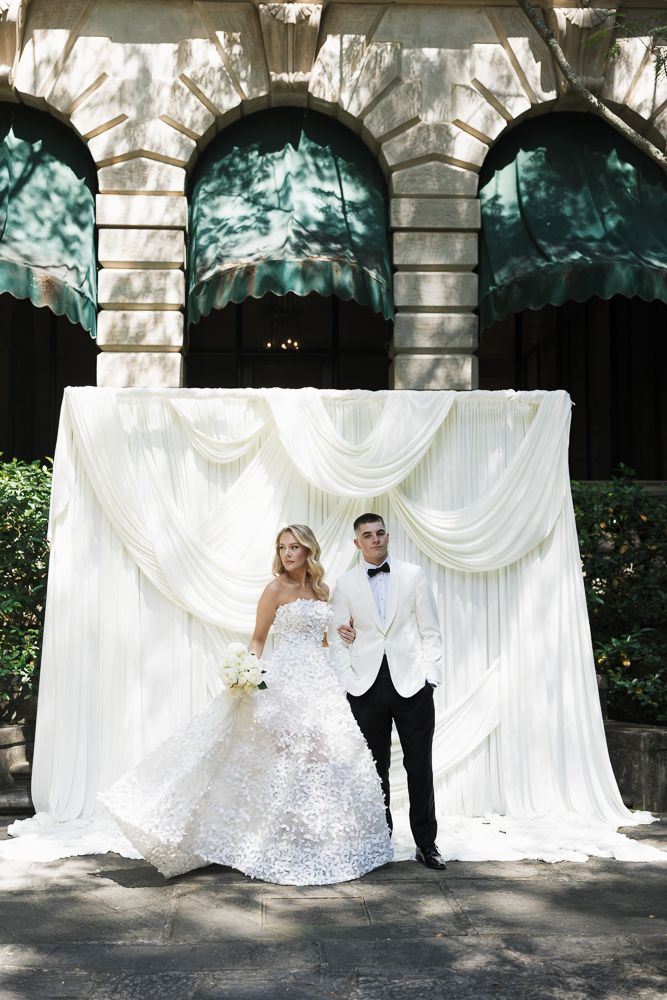 Wedding Inspiration for 2026: Pantone’s Cloud Dancer Color Trend