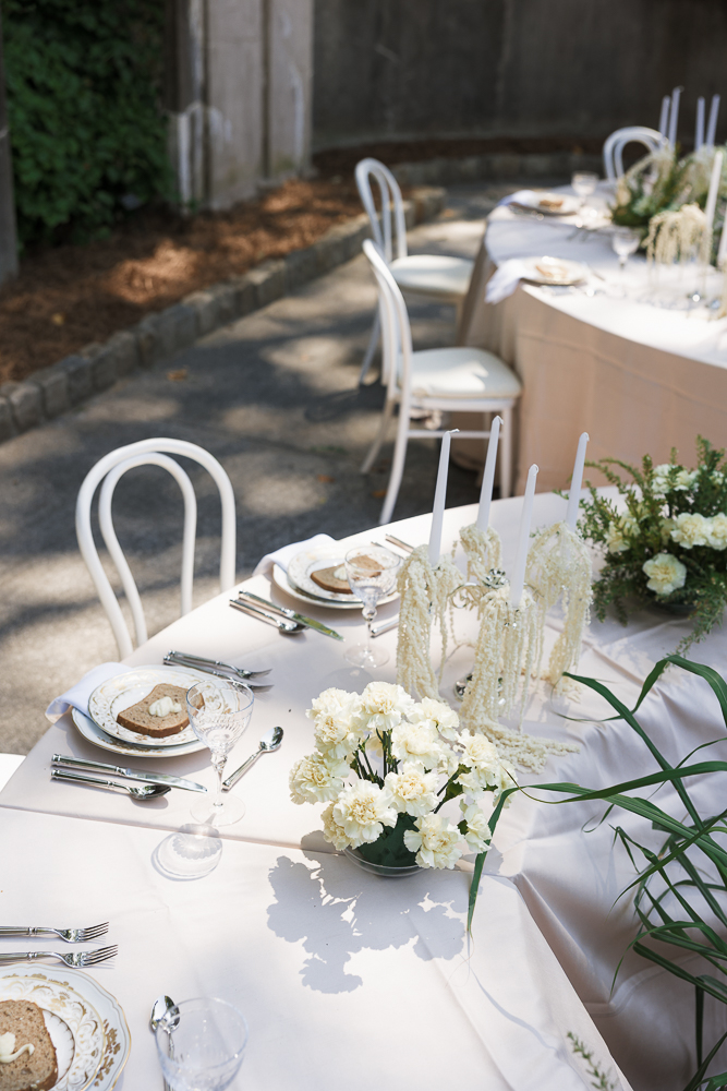 stunning florals at the wedding reception