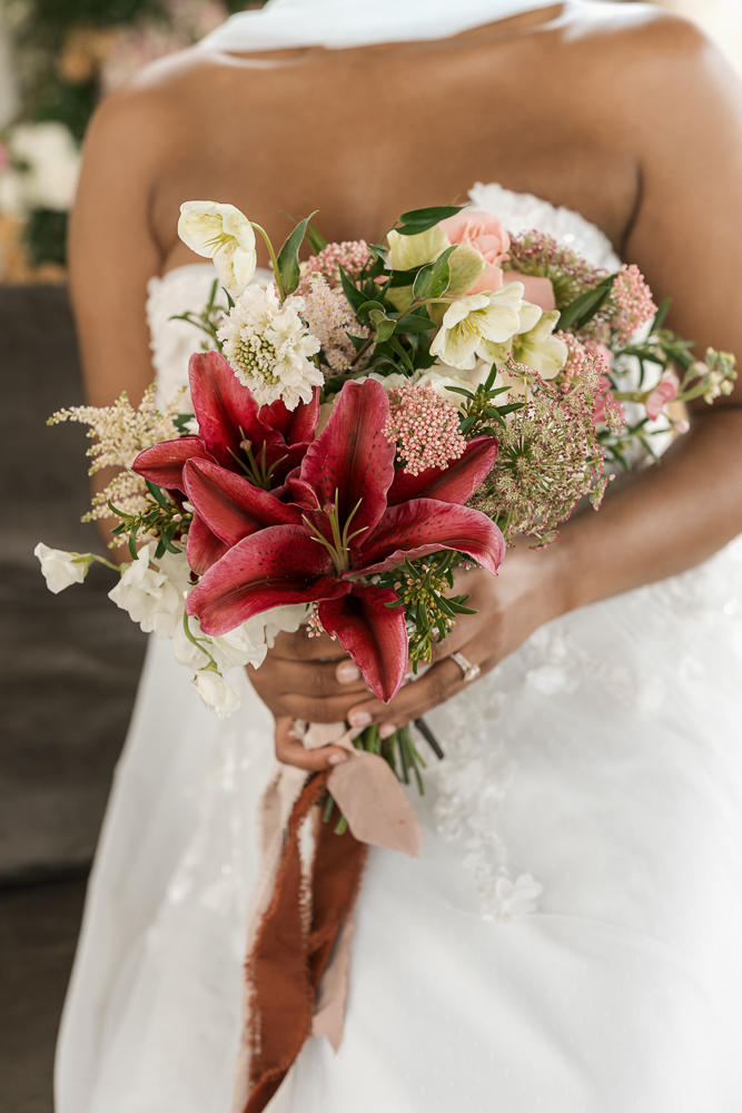 stunning picture of the wedding bouquet 