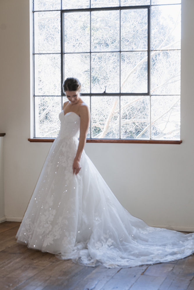Cute picture of the bride before heading to her ceremony
