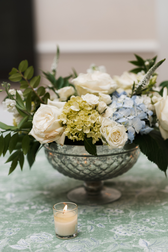 timeless and elegant wedding reception details