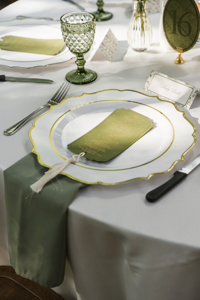 elegant and timeless wedding reception