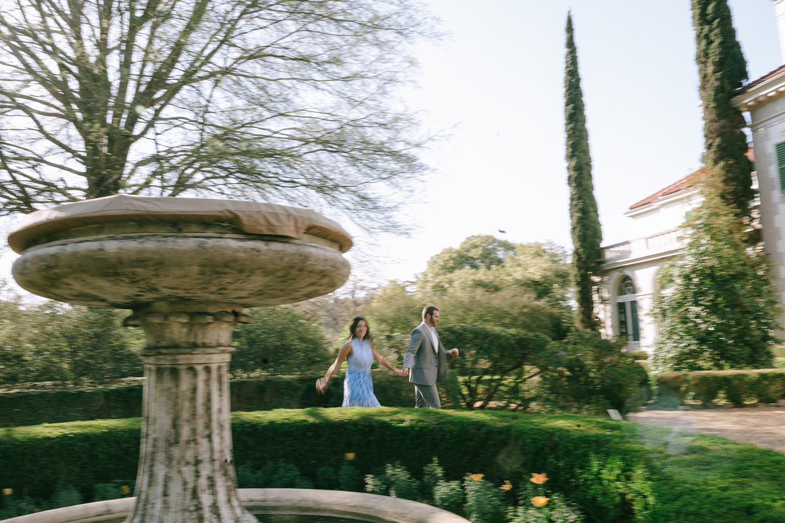 Engagement Photo Outfit Ideas: What to Wear (and What to Avoid) for Your Session